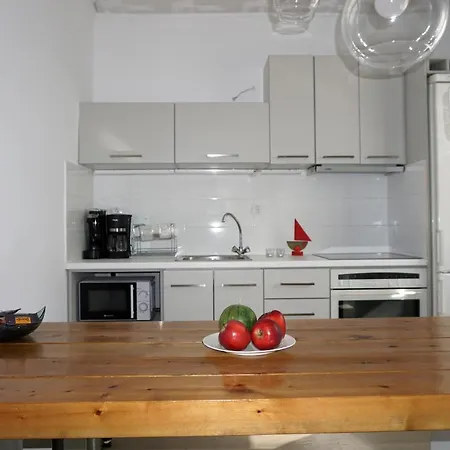 Landsted Modern 10mins From The