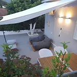 Modern By Constantinos Landhuis *