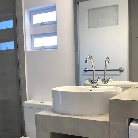 Modern 10mins From The *