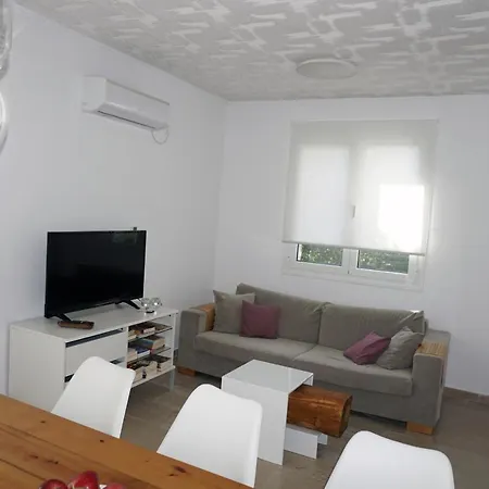 Modern 10mins From The