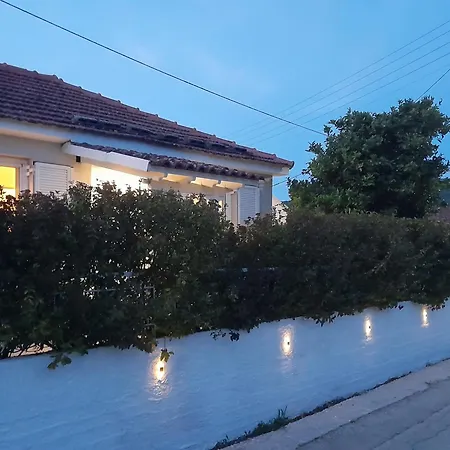 Летний дом Modern 10mins From The