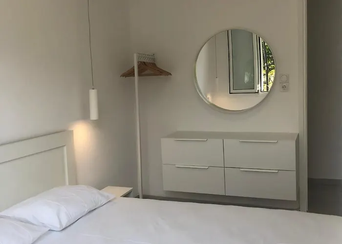 컨트리하우스 Modern Apartment By Constantinos Agia Eirini