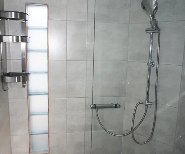 Modern Apartment By Constantinos 컨트리하우스 Agia Eirini